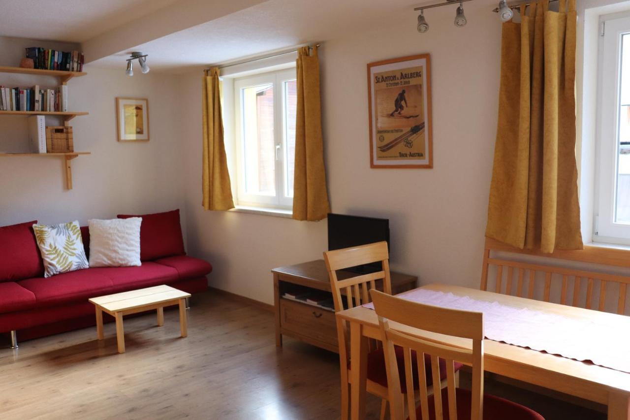 Apartamento Haus Aperies Pettneu am Arlberg Exterior foto
