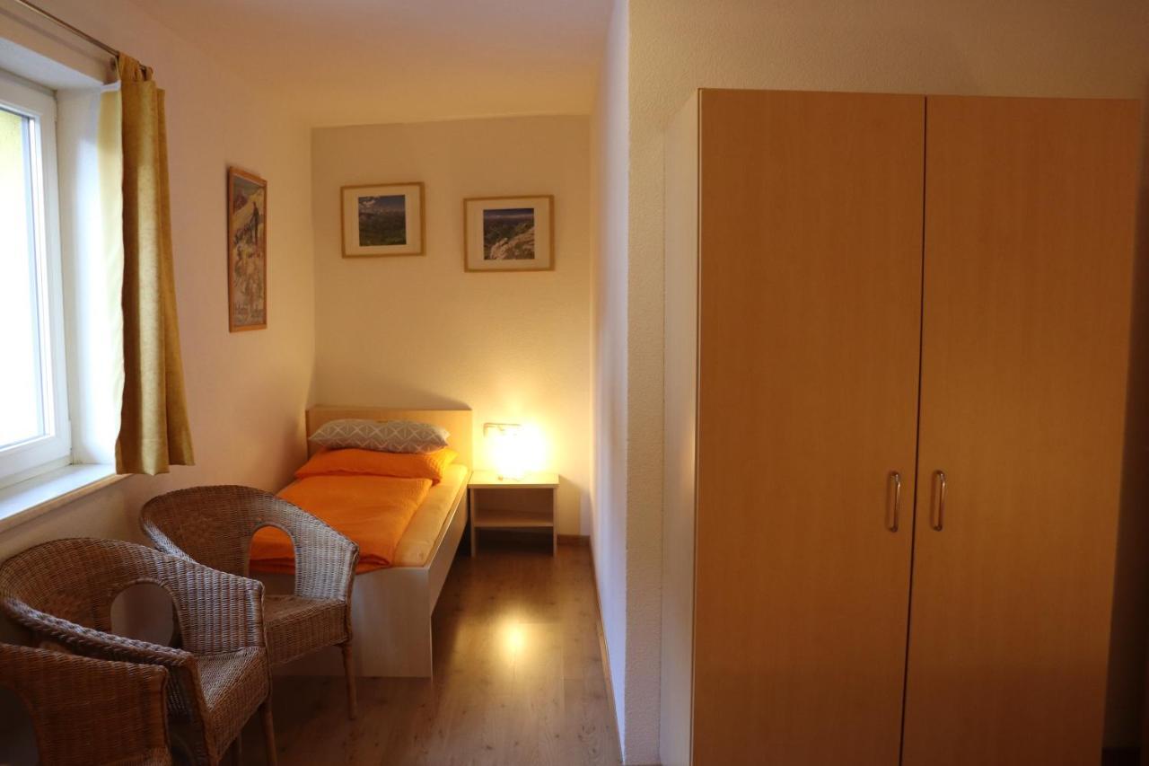 Apartamento Haus Aperies Pettneu am Arlberg Exterior foto